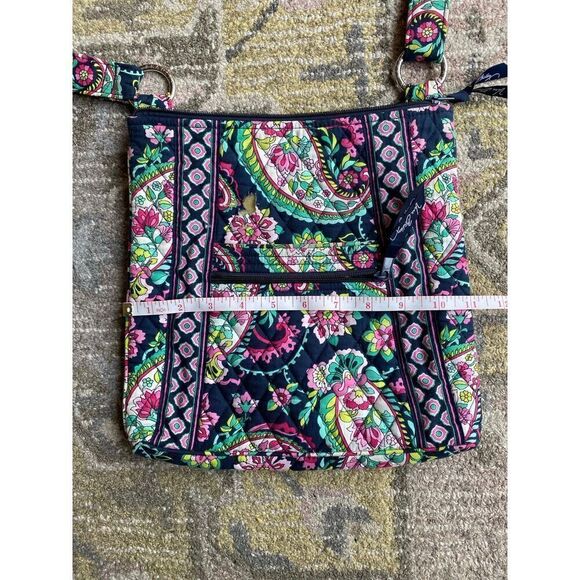 Vera Bradley garden floral Quilted Purse (with defect) - Picture 1 of 8